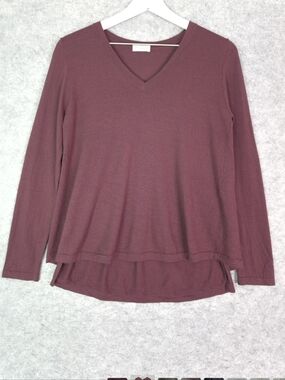 Brunello Cucinelli Wool Cashmere Blend Plum V-Neck Long Sleeve Step Hem Sweater